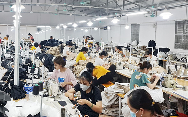 Sẽ ảnh hưởng rất lớn nếu người lao động nghỉ việc do quá nóng
